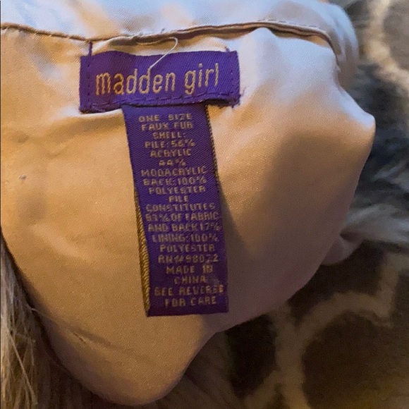 scarf - Picture 2 of 2